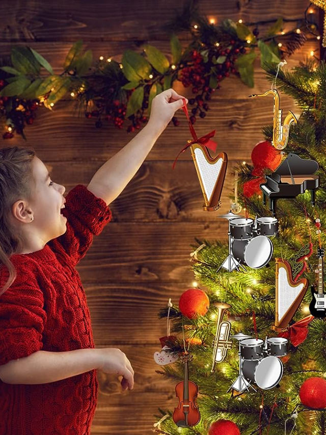 9 Christmas Music-Themed Decor