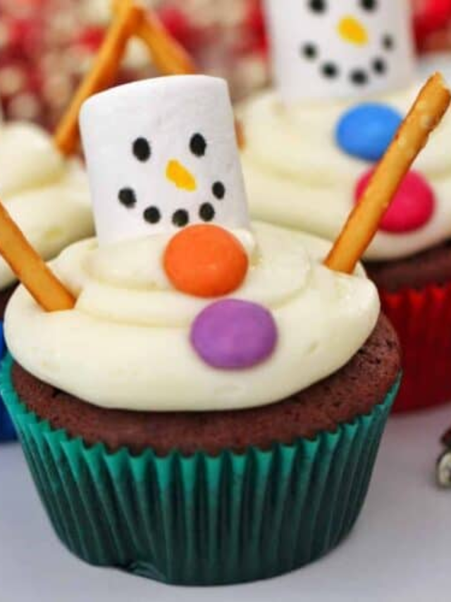 Create A Winter Wonderland With Festive Christmas Bakes